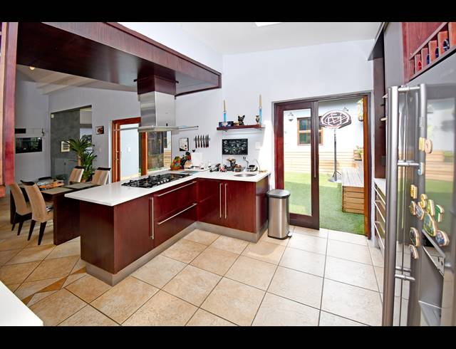 4 BEDROOM HOUSE FOR SALE IN CRAIGHALL PARK